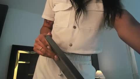 Snapshot of laguna_blue chatting on September 2025 12:10:01 PM Laguna Blue online show from September 2025 12:10:01 PM