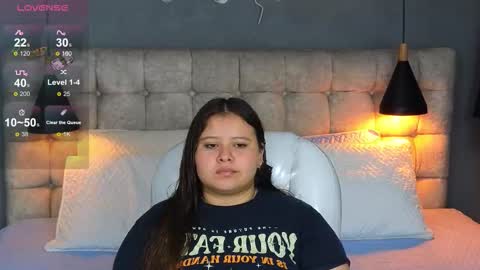 Snapshot of laia_and_aloby chatting on November 2025 10:41:02 PM online show from November 2025 10:41:02 PM