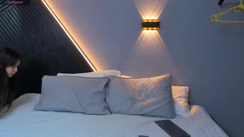 Snapshot of laia_and_aloby chatting on March 2026 10:13:01 PM online show from March 2026 10:13:01 PM