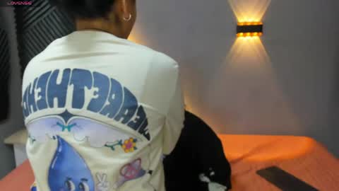 Snapshot of laia_and_aloby chatting on April 2026 11:16:01 PM online show from April 2026 11:16:01 PM