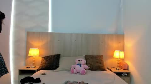 Snapshot of laia_cruz chatting on November 2025 07:27:01 PM Laia Cruz online show from November 2025 07:27:01 PM