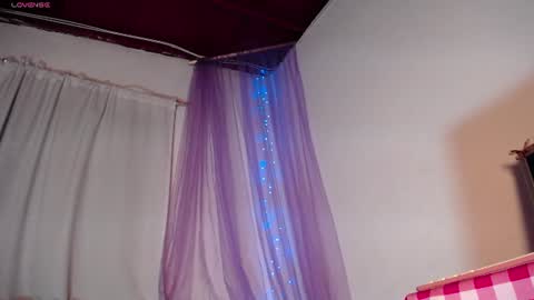 Snapshot of lailamayers chatting on July 2026 04:21:02 AM Laila online show from July 2026 04:21:02 AM