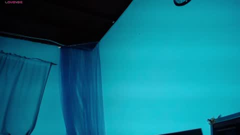 Snapshot of lailamayers chatting on July 2026 04:33:02 AM Laila online show from July 2026 04:33:02 AM