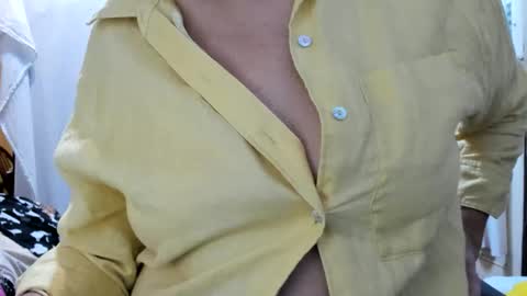 Snapshot of lailasensu chatting on December 2025 01:16:02 PM LAILA online show from December 2025 01:16:02 PM