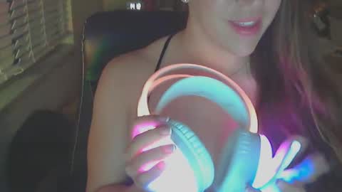 Snapshot of laineylifts chatting on March 2026 04:49:02 AM Lainey online show from March 2026 04:49:02 AM