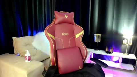 LaisFantasy online show from February 2025 11:55:01 AM