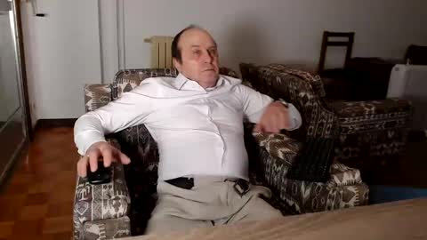 Snapshot of lajose52 chatting on January 2025 03:13:01 PM lajose52 online show from January 2025 03:13:01 PM