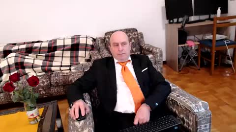 Snapshot of lajose52 chatting on January 2025 12:57:02 PM lajose52 online show from January 2025 12:57:02 PM