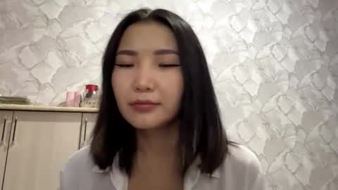 Luna online show from September 2025 03:02:02 PM