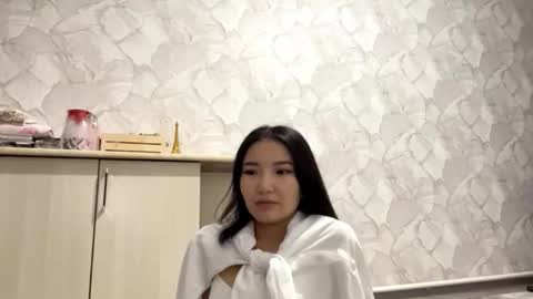 Luna online show from October 2025 03:21:02 PM