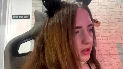 Luna online show from October 2025 06:14:02 AM