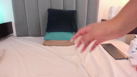 Snapshot of lakshmi777_ chatting on March 2026 04:18:01 AM Lakshmi online show from March 2026 04:18:01 AM