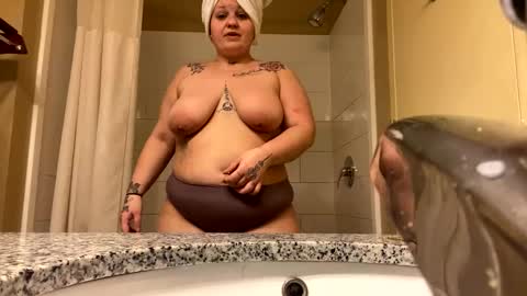 Snapshot of lalaaacx3 chatting on February 2025 12:50:01 PM lalaaacx3 online show from February 2025 12:50:01 PM