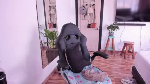  Sofi  online show from February 2025 01:14:02 PM