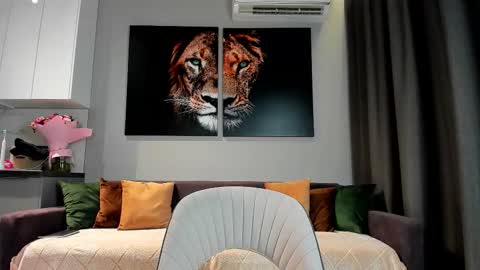 Ellina online show from November 2025 02:28:01 PM