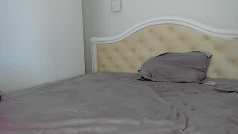 Snapshot of lallie_ chatting on September 2025 03:15:02 PM Lallie online show from September 2025 03:15:02 PM