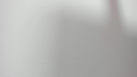 Laura online show from October 2025 12:09:01 PM