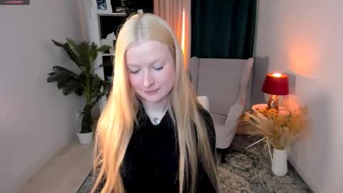 Laly online show from March 2026 05:01:02 PM