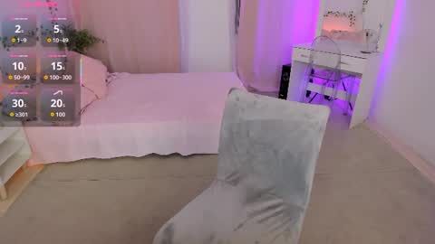 Snapshot of laly_peach chatting on June 2026 10:39:01 AM Laly online show from June 2026 10:39:01 AM