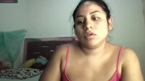 Snapshot of lamaravilla08 chatting on February 2025 07:17:02 PM Mara online show from February 2025 07:17:02 PM