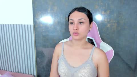 Lana online show from October 2025 06:50:02 PM