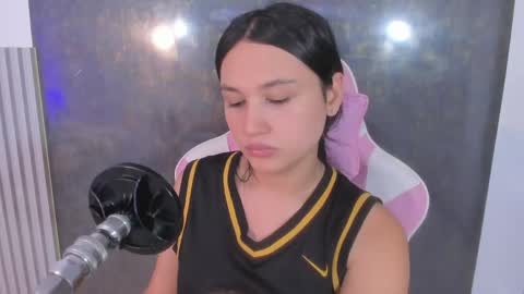 Lana online show from April 2026 08:00:02 PM