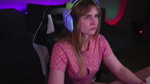 Snapshot of lana_del_kay chatting on September 2025 08:58:01 PM Kay online show from September 2025 08:58:01 PM