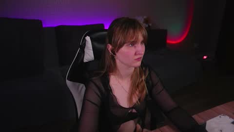 Snapshot of lana_del_kay chatting on October 2025 07:23:01 PM Kay online show from October 2025 07:23:01 PM