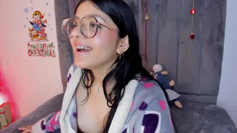 Snapshot of lana_dol chatting on January 2025 06:20:02 PM ... . . ... online show from January 2025 06:20:02 PM