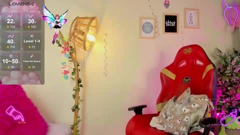 Snapshot of lana_dreams_ chatting on September 2025 12:28:02 PM Lana online show from September 2025 12:28:02 PM