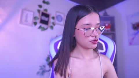 Lana online show from March 2026 01:23:01 AM