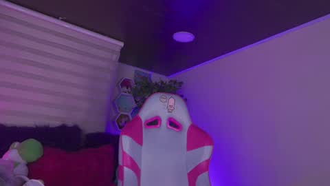 Lana online show from March 2026 12:26:01 AM