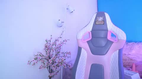 Lana online show from March 2026 12:50:01 AM