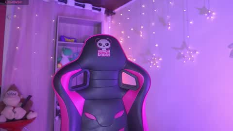 Lana online show from March 2026 11:43:01 PM