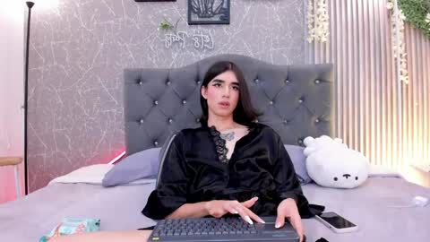 lana_gill online show from April 2026 09:39:33 PM