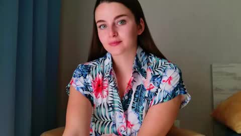 Snapshot of lana_gl chatting on April 2026 06:06:01 AM lana_gl online show from April 2026 06:06:01 AM