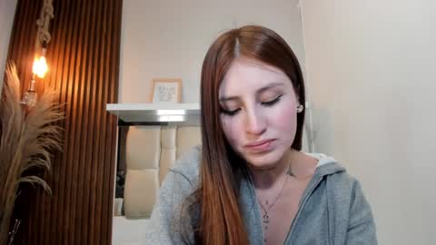 Lana     igauroraaaaaaaaa 1 online show from December 2024 11:07:01 AM