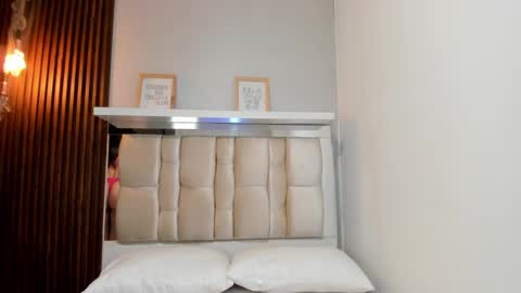 Lana     igauroraaaaaaaaa 1 online show from February 2025 02:50:02 AM