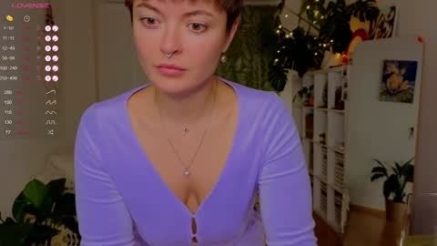 Lana online show from October 2025 05:41:02 PM