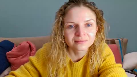 Snapshot of lanaangeldream chatting on October 2025 12:28:02 PM Lana online show from October 2025 12:28:02 PM