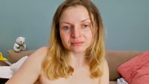 Lana online show from May 2026 01:40:02 PM