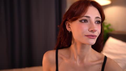 Snapshot of lanais_milana chatting on January 2025 05:40:02 PM Lauretta online show from January 2025 05:40:02 PM