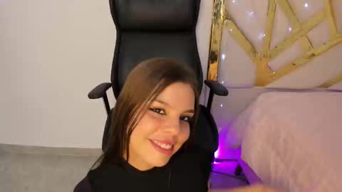Snapshot of lanajones_ chatting on March 2025 06:48:01 PM LanaJones online show from March 2025 06:48:01 PM