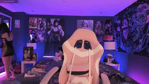 L A N A  online show from October 2025 03:54:01 PM