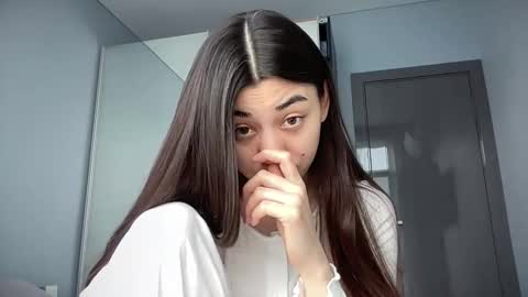 Snapshot of lanalandd chatting on November 2025 11:18:02 AM Lana online show from November 2025 11:18:02 AM