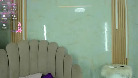 lana online show from September 2025 04:13:02 AM