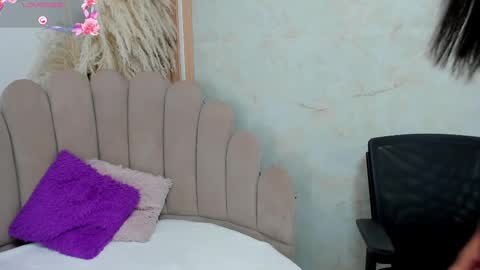 lana online show from September 2025 04:17:02 AM