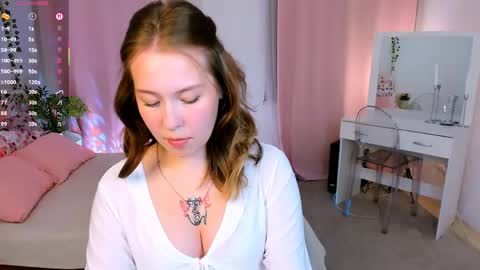 Lana online show from May 2026 09:53:01 PM