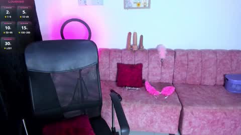 lanasin_ online show from February 2026 01:01:02 AM