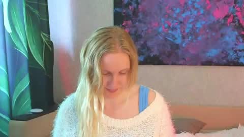 LanaviSmith online show from June 2026 06:16:02 AM